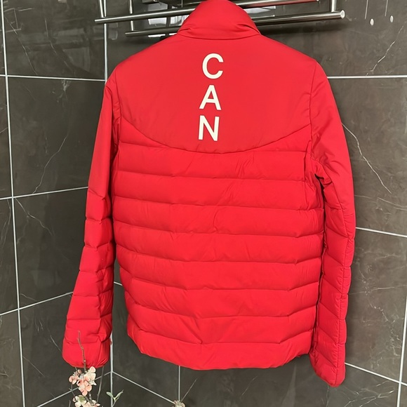 Lululemon Team Canada podium white goose down puffer jacket π¨π¦π¨π¦π¨π¦ - Picture 3 of 4
